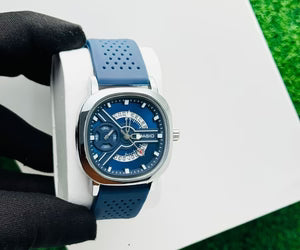 Analog Men’s Wrist Watch